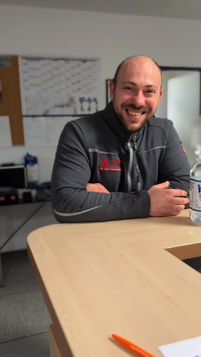 😂 Das ist wohl die ehrlichste Antwort, die man geben kann!
Aber im Herbst wird’s tatsächlich nochmal knackiger: viel Regen, Laub, kalte Temperaturen, da kommt einiges zusammen, was Leitungen schnell an ihre Grenzen bringt. 🌧️🍂

Und egal, wie’s Wetter draußen ist, irgendwer spült halt immer. 😅

#ateamweb